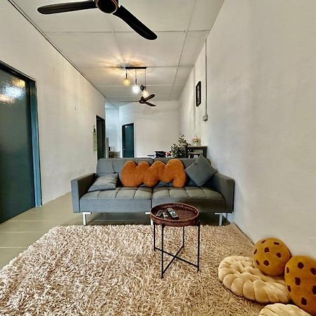 Entire 33 Cozy House • 3 Bedroom @ Alma Bukit Mertajam Exterior photo